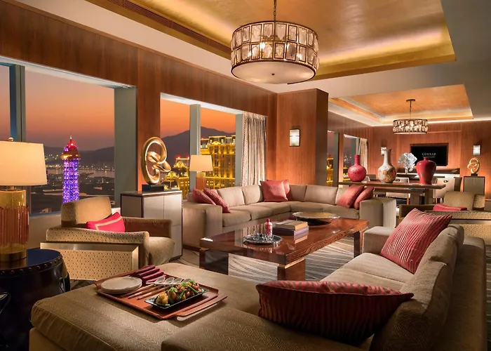 Conrad 5*