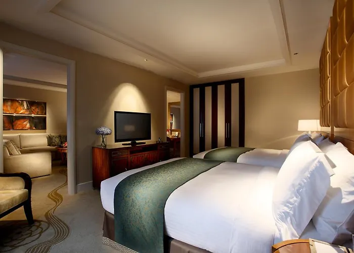 Conrad 5*